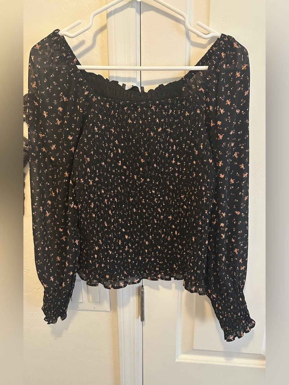 Madewell ladies black blouse with floral pattern size Small